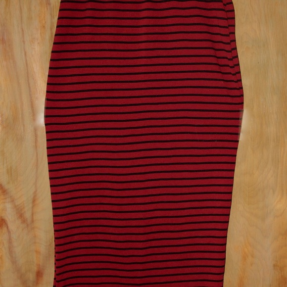 Nicki Minaj Textured Stripe Midi Skirt - Picture 2 of 3